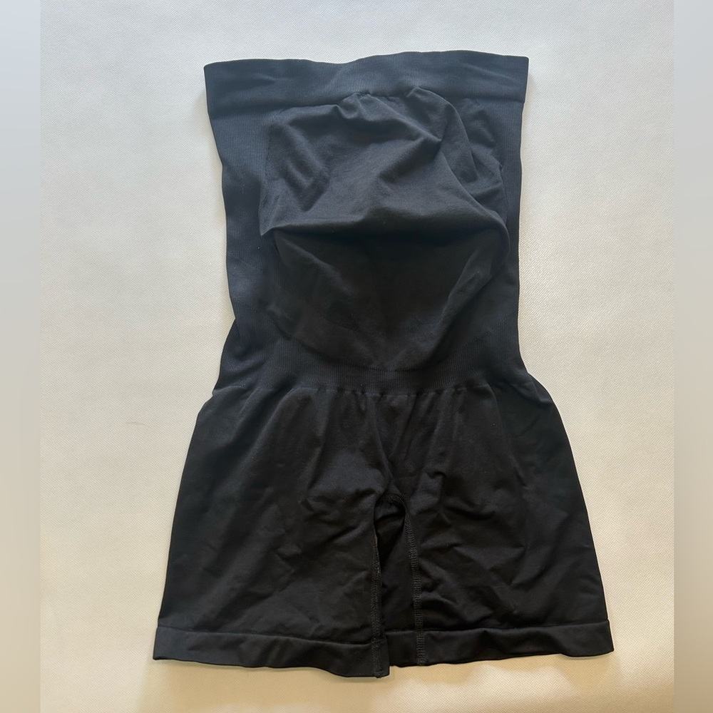 BLANQI Everyday maternity biker shorts - size Small